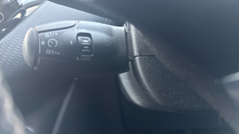 Peugeot 208 1.2 PureTech 82 Allure 5dr Petrol Hatchback